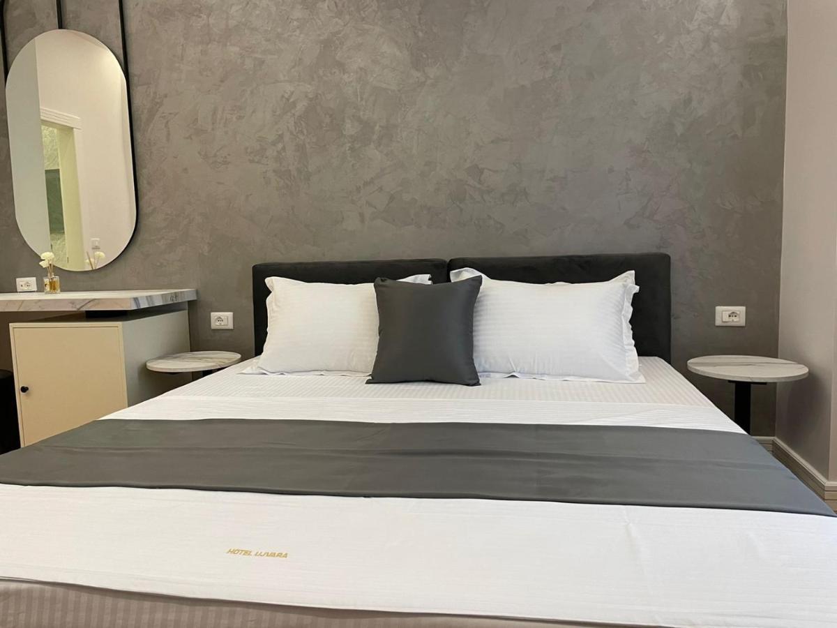 Hotel Ujvara Belsh Eksteriør bilde