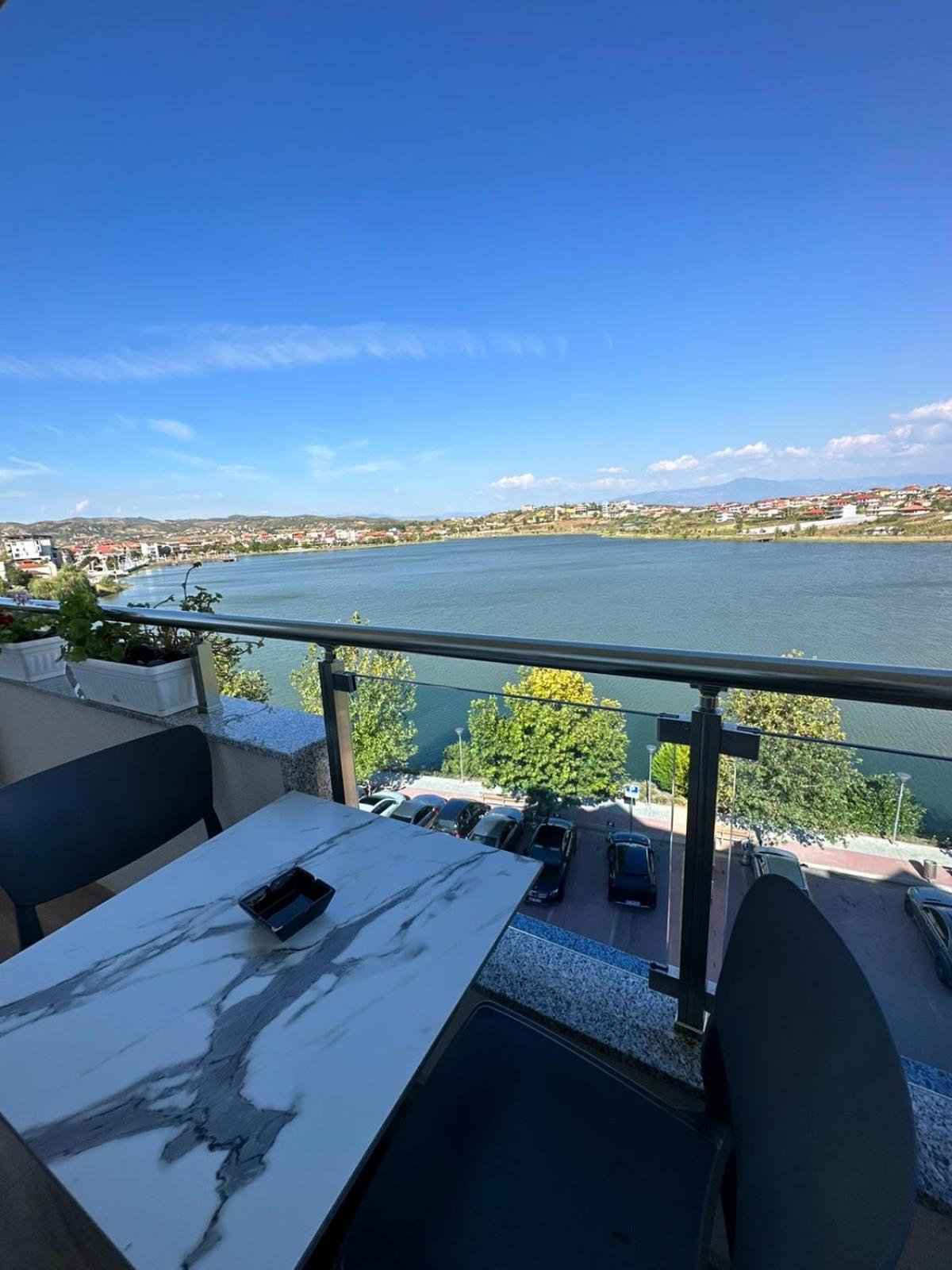 Hotel Ujvara Belsh Eksteriør bilde