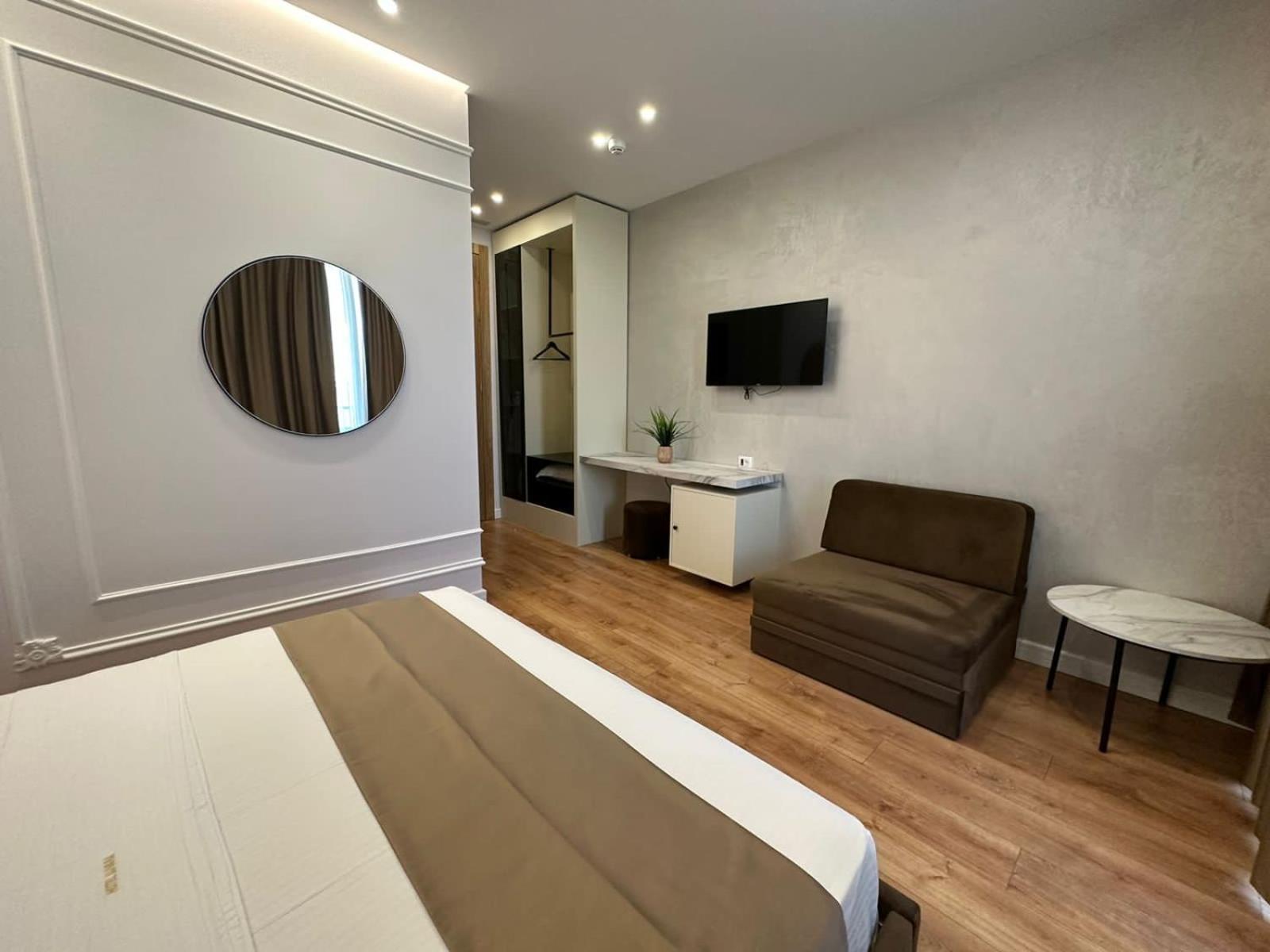 Hotel Ujvara Belsh Eksteriør bilde